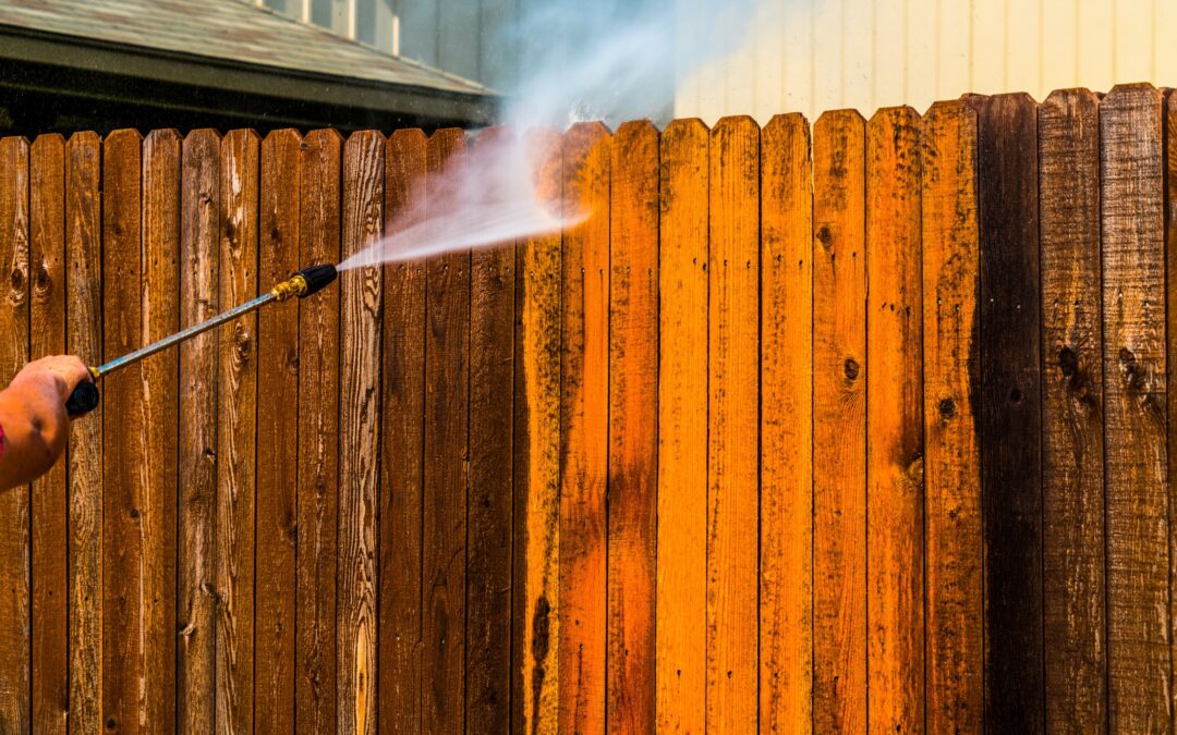 How to Wisely Choose a Fence Cleaning Company