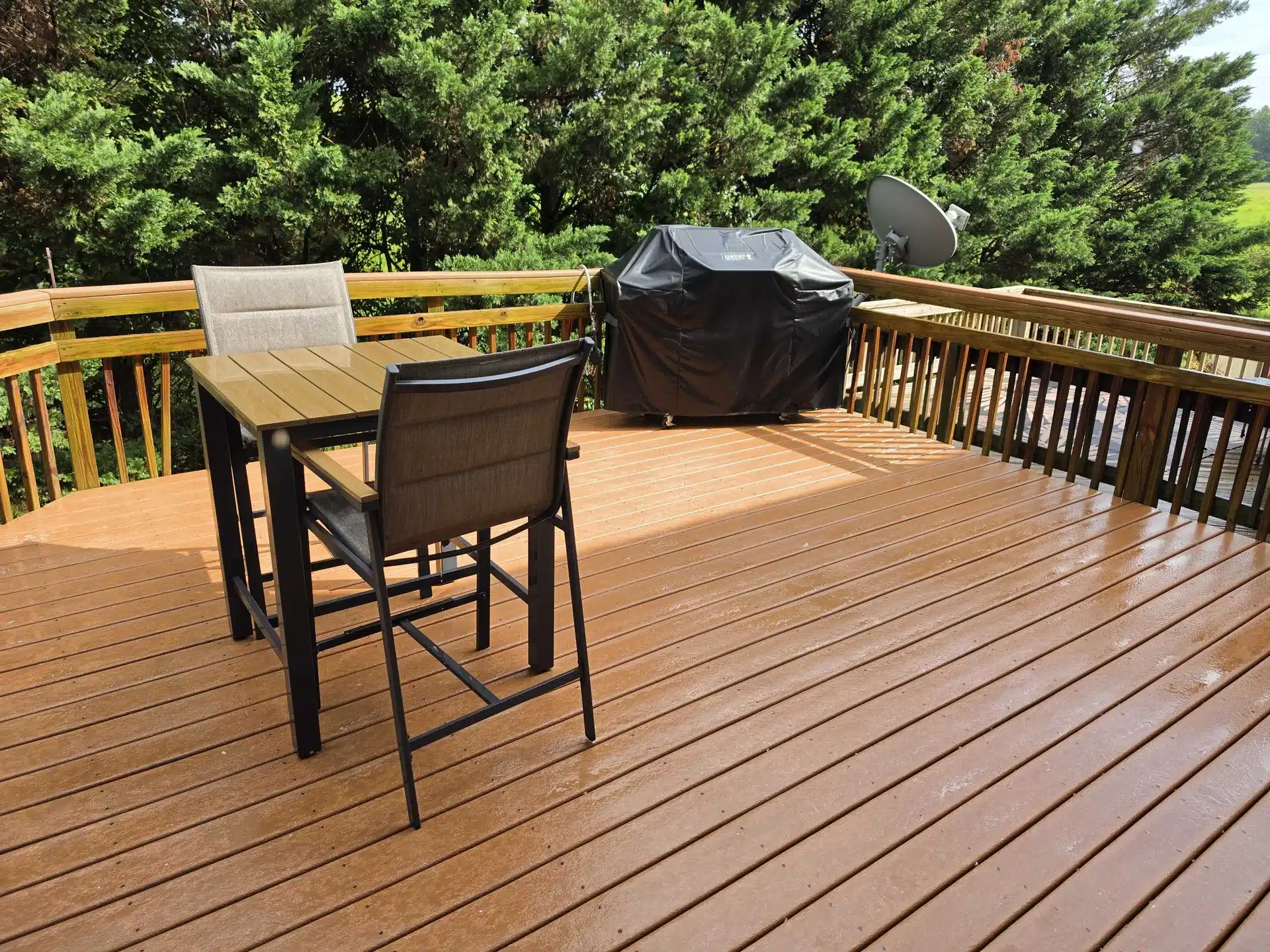 Backyard deck after cleaning