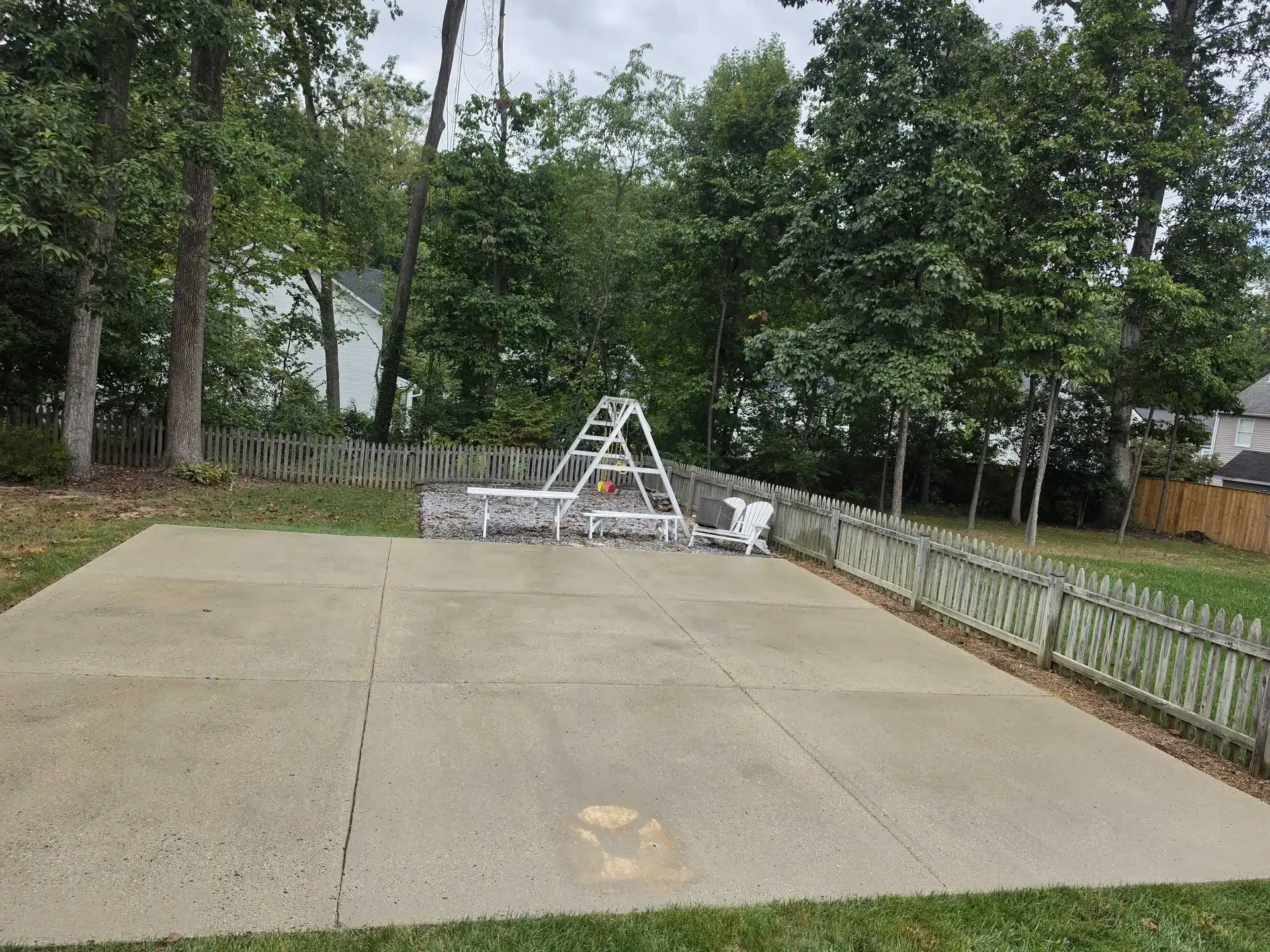 Concrete patio after cleaning