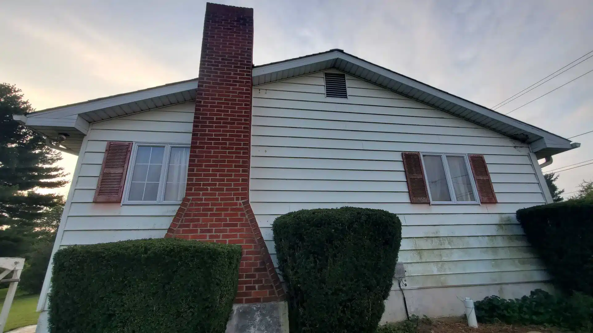 House siding before cleaning